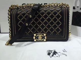 【A67085 Y82127 94305】 シャネル BOY CHANEL 2017秋・冬モデルの新作 スモール ハンドバッグ ラムスキン ブラック