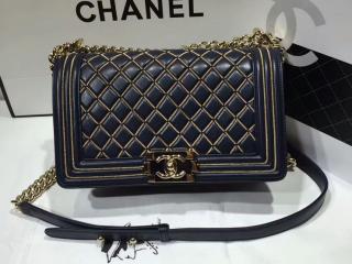 【A67086 Y82127 3B622】 シャネル 羊革 BOY CHANEL ハンドバッグ ラムスキン ネイビーブルー