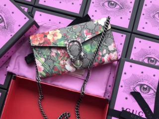 【404141 KU2AN 8693】 GUCCI グッチ ディオニュソス 二つ折り長財布 スーパーコピー チェーン付きGGスプリームの長財布