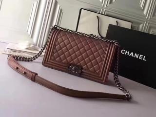 BOY CHANEL ボーイ シャネル バッグ スーパーコピー キャビア ハンドバッグ ホワイト チェーンショルダーバッグ 2WAY シルバー金具 【A67086 CH0550 252】