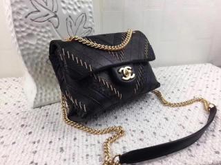 CHANEL シャネル レディース バッグ スーパーコピー ハンドバッグ チェーンショルダーバッグ ブラック&ゴールド金具 【A93682】