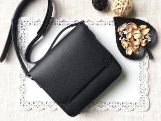 【M32726】 LOUIS VUITTON ルイヴィトン タイガ バッグ スーパーコピー ロマン PM ヴィトン メンズ メッセンジャーバッグ 2色可選択 ノワール