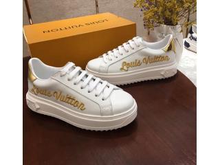 1A3U34 ルイヴィトンタイムアウト・ライン スニーカー  ロゴの刺繍と厚めのヒール1A3U34 スニーカー