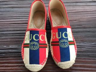 525882 9SP10 9094 GUCCI ロゴ シルヴィ キャンバス エスパドリーユ