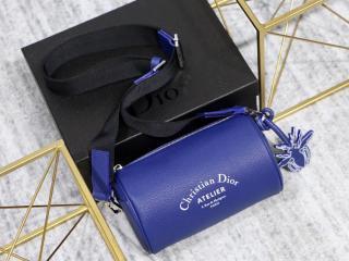 【1ATPO061XXX_H04E】 DIOR ディオール バッグ スーパーコピー 3色可選択 ブルー・ドゥ・パリ グレインドカーフスキン “ROLLER” クラッチ メンズ ショルダーバッグ