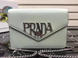 【1BD097 CLOASKF0004】 PRADA プラダ マクロ バッグ スーパーコピー Macro ロゴレザークロスボディバッグ レディース チェーンショルダーバッグ 5色選択可