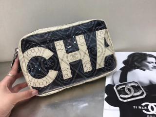 【A57273 Y83521 C2417】 CHANEL シャネル  バッグ スーパーコピー 2018年春夏 カメラ ケース レディース ショルダーバッグ プリント キャンバス、カーフスキン & PVC ブラック & ベージュ