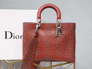 【M0584VLAD_M47R】 DIOR ディオール バッグ スーパーコピー スタッズカーフレザー LADY DIOR ラージバッグ ハンドバッグ レディース ショルダーバッグ 2色選択可 レッド