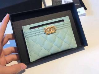 【A84431 Y33262 11141】 BOY CHANEL ボーイ シャネル カードケース コピー グレインド ゴートスキン ゴールド金具 6色可選択