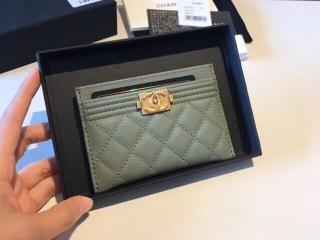 【A84431 Y33262 11144】 BOY CHANEL ボーイ シャネル カードケース スーパーコピー グレインド ゴートスキン ゴールド金具 6色可選択