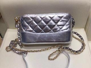 【A94505 Y82207 45002】 CHANEL'S GABRIELLE ガブリエル ドゥ シャネル バッグ スーパーコピー チェーンクラッチ メタリック クランプル カーフスキン レディース ショルダーバッグ 2色可選択 シルバー