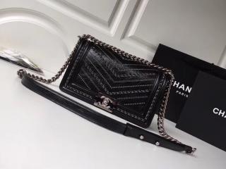 【A67086 Y83968 94305】 BOY CHANEL ボーイ シャネル バッグ コピー 18/19年秋冬 ハンドバッグ メタリック クランプル カーフスキン レディース ショルダーバッグ 4色可選択 ブラック