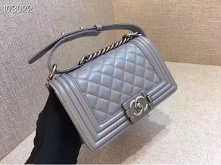 【A67085 Y09953 CH632】 BOY CHANEL ボーイ シャネル バッグ スーパーコピー 18/19年秋冬 スモール ハンドバッグ カーフスキン レディース ショルダーバッグ 7色可選択