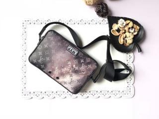 【M44165】 LOUIS VUITTON ルイヴィトン モノグラム バッグ コピー アルファ・メッセンジャー メンズ ショルダーバッグ