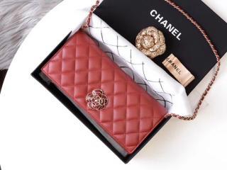 【A94575 Y84019 4B953】 CHANEL シャネル バッグ スーパーコピー 2018/19年秋冬 ラムスキン クラッチ バッグ ゴールド金具 2色可選択 レッド