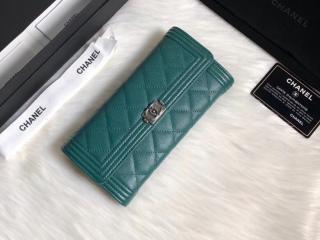 【A80286 CH322】 BOY CHANEL ボーイ シャネル 長財布 コピー グレインド ゴートスキン フラップ ウォレット レディース 二つ折り財布 ゴールド/シルバー金具 3色可選択