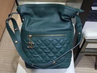 【A57966 Y83978 5B403】 CHANEL シャネル バッグ スーパーコピー 2018/19年秋冬 グレインド カーフスキン & カーフスキン ホーボー バッグ ゴールド金具 3色可選択