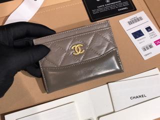 【A84386 Y61477 0B801】 CHANEL シャネル カードケース コピー 2018/19年 クルーズ コレクション エイジド カーフスキン & スムーズ カーフスキン カードケース 6色可選択 グレー