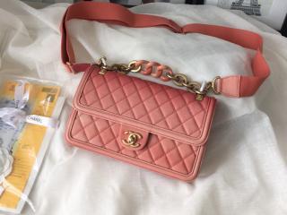 【AS0062 Y84095 5B679】 CHANEL シャネル バッグ スーパーコピー 2018/19年 グレインド カーフスキン & レジン フラップ バッグ レディース ショルダーバッグ コーラル