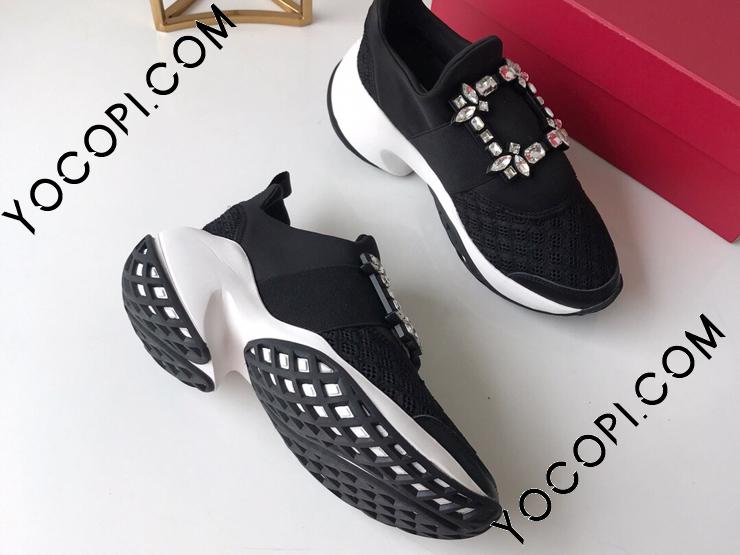 ロゴが可愛い Roger Vivier ロゴスニーカー ROGER VIVIER ロジェ