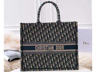 【M1286ZRIW_M924】 DIOR ディオール バッグ コピー 刺繍入りキャンバス “DIOR BOOK TOTE” レディース トートバッグ 3色可選択 ダークグリーン
