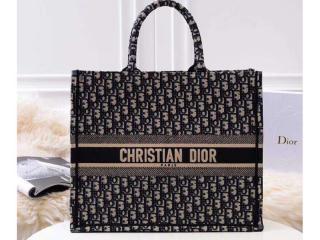 【M1286ZRIW_M928】 DIOR ディオール バッグ コピー 刺繍入りキャンバス “DIOR BOOK TOTE” レディース トートバッグ 3色可選択 ブルー