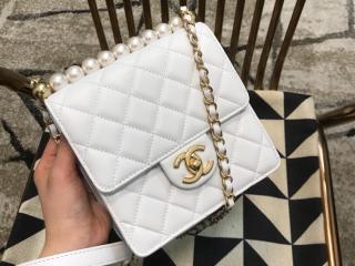 【AS0584 B00374 10601】 CHANEL シャネル バッグ スーパーコピー ラムスキン & コスチューム パール フラップ バッグ レディース ショルダーバッグ 2色可選択 ホワイト