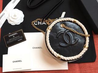 【AS0075 Y84101 C0229】 CHANEL シャネル バッグ スーパーコピー クランプル カーフスキン & コットン スモール ラウンド バッグ レディース ショルダーバッグ 2色可選択 ブラック & ホワイト