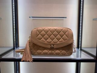 【AS0001 Y84080 5B656】 CHANEL シャネル バッグ スーパーコピー カメラ ケース ラムスキン レディース ショルダーバッグ 3色可選択 ベージュ