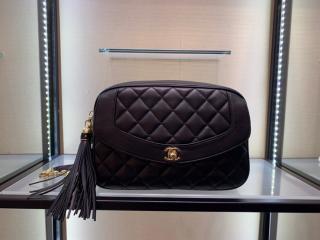 【AS0001 Y84080 94305】 CHANEL シャネル バッグ スーパーコピー カメラ ケース ラムスキン レディース ショルダーバッグ 3色可選択 ブラック