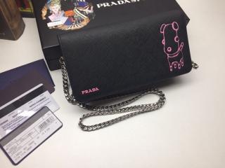 【1DH044_2CEV_F014A】 PRADA プラダ バッグ スーパーコピー プラダマリア 「サフィアーノ」 レザー レディース ミニショルダーバッグ ブラック/ピンク