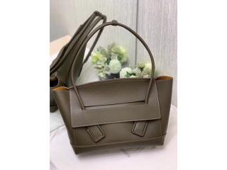 【arco4801】 BOTTEGA VENETA ボッテガ・ヴェネタ バッグ スーパーコピー 19新作 ARCO フレンチカーフ ザ・アルコ 48 ハンドバッグ レディース ショルダーバッグ 5色可選択