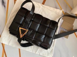 【591970-1】 BOTTEGA VENETA ボッテガ・ヴェネタ バッグ コピー CASSETTE ペーパーカーフ パデッド カセット レディース ショルダーバッグ 7色可選択