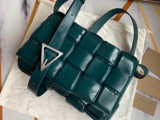 【591970-6】 BOTTEGA VENETA ボッテガ・ヴェネタ バッグ スーパーコピー CASSETTE ペーパーカーフ パデッド カセット レディース ショルダーバッグ 7色可選択
