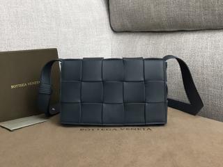 【578004-2】 BOTTEGA VENETA ボッテガ・ヴェネタ バッグ コピー CASSETTE マキシ イントレッチオ カセット レディース ショルダーバッグ 5色可選択