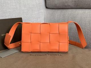 【578004-3】 BOTTEGA VENETA ボッテガ・ヴェネタ バッグ スーパーコピー CASSETTE マキシ イントレッチオ カセット レディース ショルダーバッグ 5色可選択