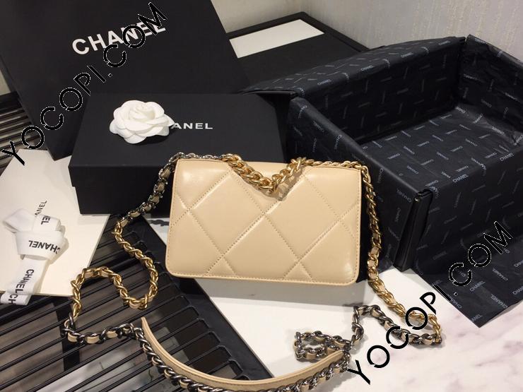 シャネル CHANEL CHANEL 19 チェーンウォレット ショル