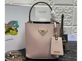 PRADA プラダ／PRADA 