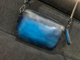 ベルルッティバッグ Berluti パリより最新　ショルダーバッグ