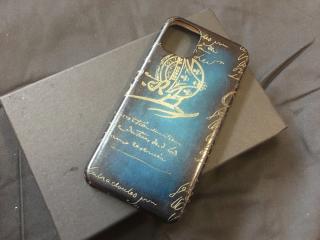 berlutiアップルフォン ケース iPhone 11pro Maxのブルーゴールド