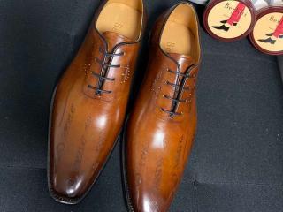 ベルルッティメンズ用靴 出勤用　サイズ39-43を選択可