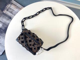 【M68970】 LOUIS VUITTON ルイヴィトン モノグラム バッグ コピー ミニ・ソフトトランク メンズ ショルダーバッグ