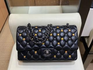 大変人気シャネルバッグ Chanel CF mini定番斜めがけショルダーバッグ花飾り 羊革　黒　A01116
