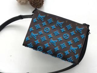 【M45078】 LOUIS VUITTON ルイヴィトン モノグラム バッグ スーパーコピー Triangle トリアングル・メッセンジャー メンズ ショルダーバッグ