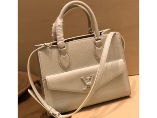 【M55817】 LOUIS VUITTON ルイヴィトン バッグ スーパーコピー LOCKME TOTE ロックミー・トート PM レディース ショルダーバッグ 3色可選択 ブロン