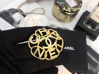シャネル2019春新型双C真珠ファッションブローチchanel女性ブローチ トップクラスの黄銅の材質（銀メッキ/金メッキ）