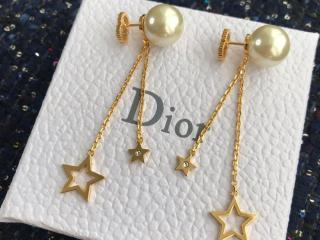 Dior Tribale” CD&星*パールピアス “Dior Tribale” CD&星*パールピアス 