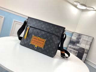 【M48219】 LOUIS VUITTON ルイヴィトン モノグラム・エクリプス バッグ スーパーコピー Messenger PM Voyager メンズ メッセンジャーバッグ