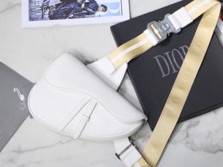 【1ADPO093YMJ-2】 DIOR ディオール バッグ コピー ホワイト カーフスキン “SADDLE” バッグ メンズ ショルダーバッグ 2色可選択