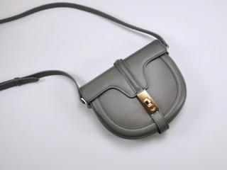 【188013BEY-S-4】 CELINE S級 セリーヌ バッグ コピー Be Sace スモール ブザス 16（セーズ）バッグ / サチネイテッドカーフスキン レディース ショルダーバッグ 5色可選択